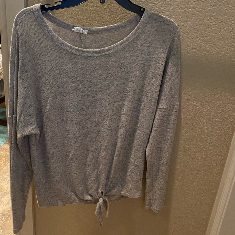 Lightweight sweater